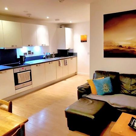 Battersea Power Station Suite Londra Esterno foto
