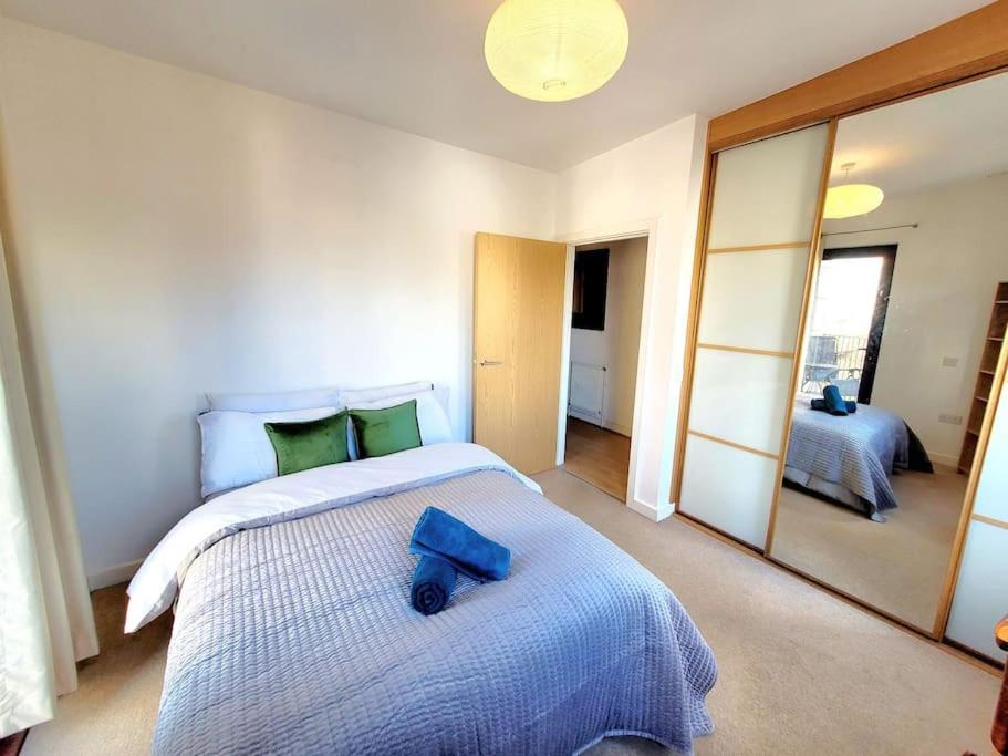 Battersea Power Station Suite Londra Esterno foto